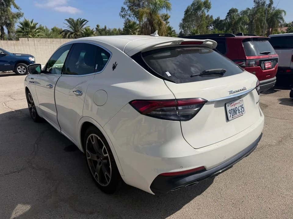 2023 Maserati Levante Modena - Image 4 of 7