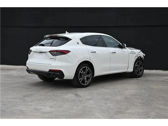 2023 Maserati Levante Modena - Image 5 of 21