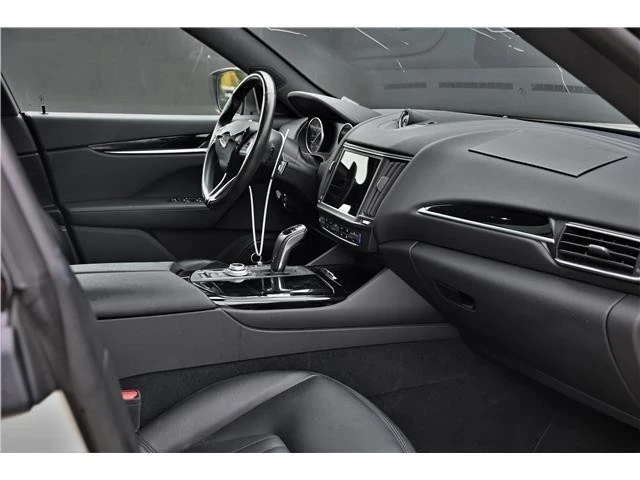 2023 Maserati Levante Modena - Image 18 of 21