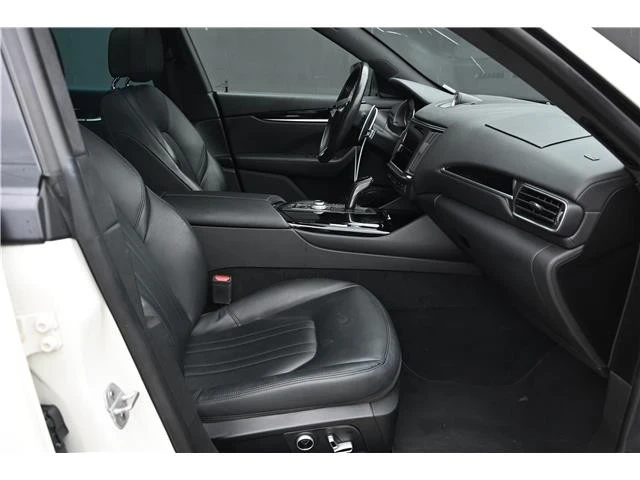 2023 Maserati Levante Modena - Image 19 of 21