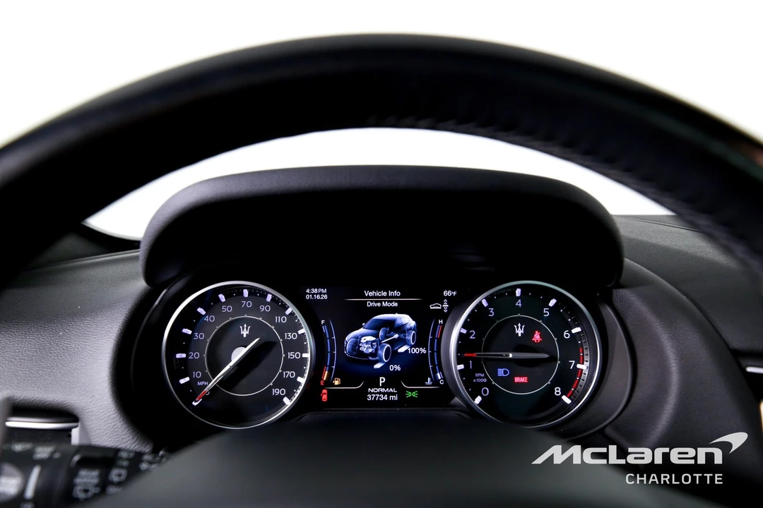 2023 Maserati Levante Modena - Image 13 of 21