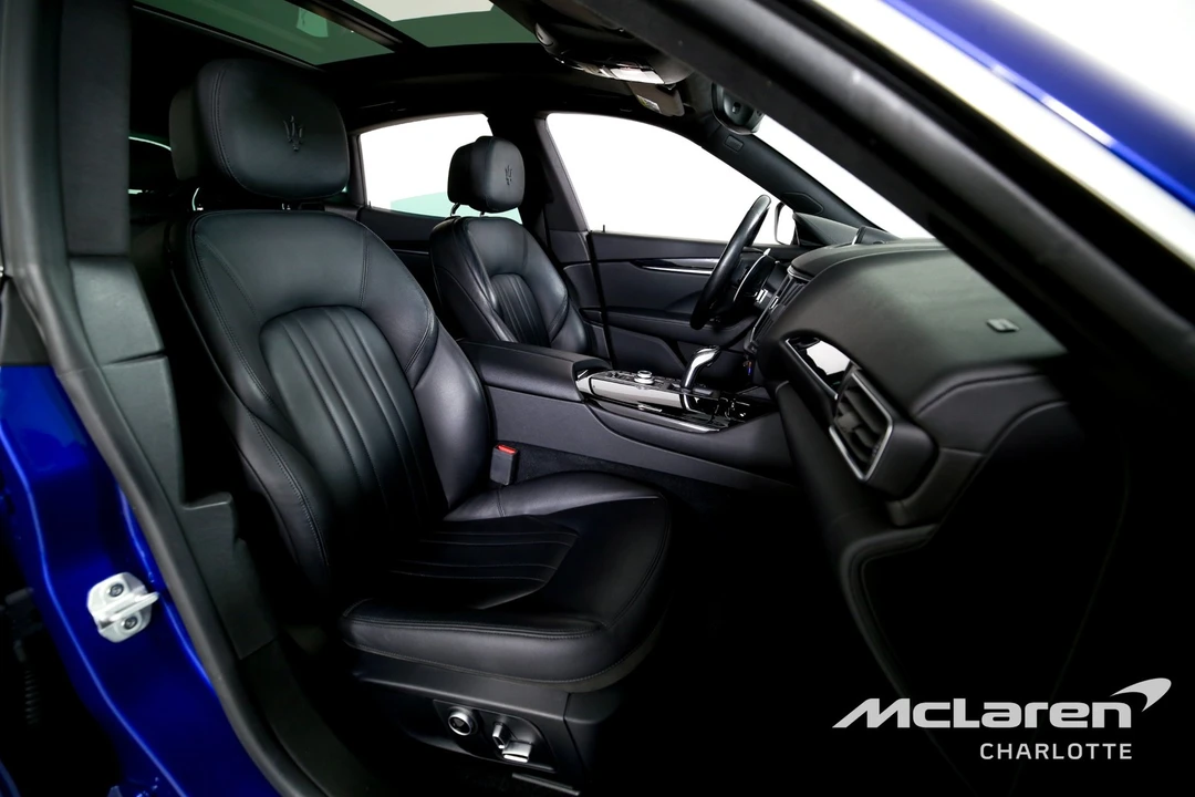 2023 Maserati Levante Modena - Image 25 of 31