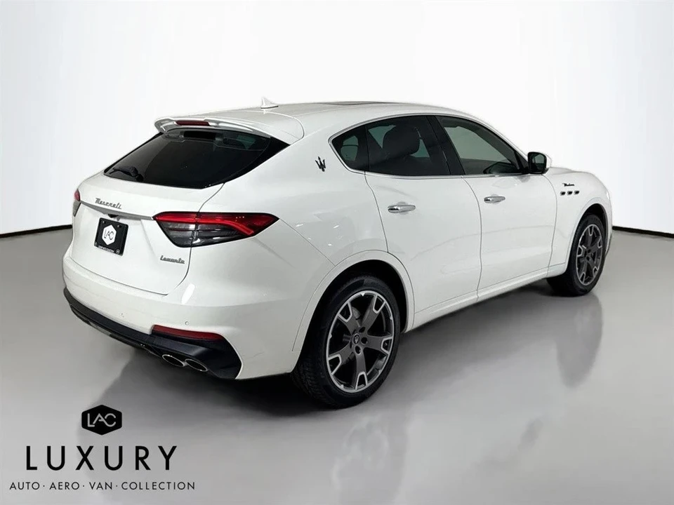 2023 Maserati Levante Modena - Image 4 of 12