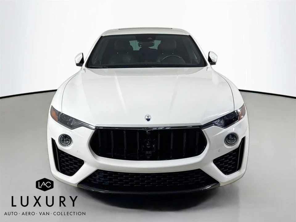 2023 Maserati Levante Modena - Image 10 of 12