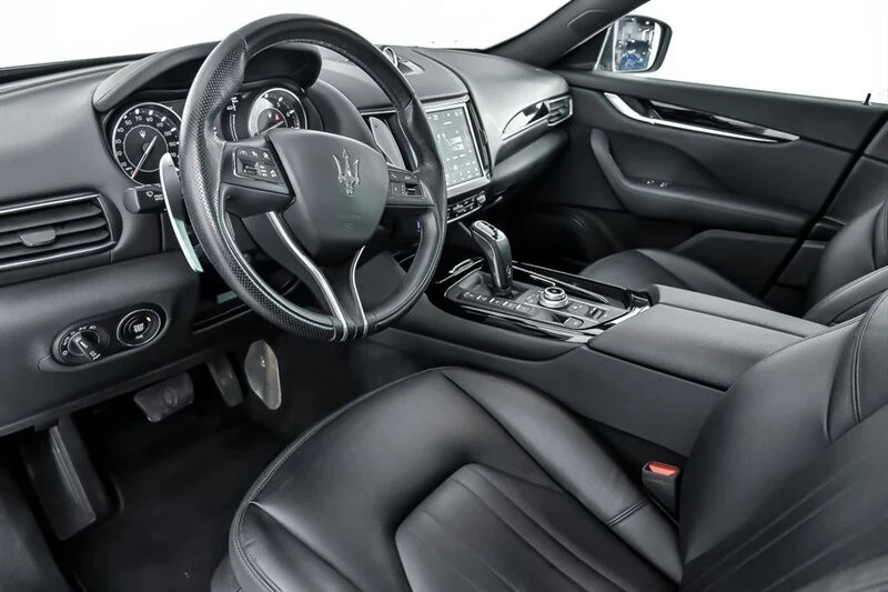 2023 Maserati Levante Modena - Image 19 of 21