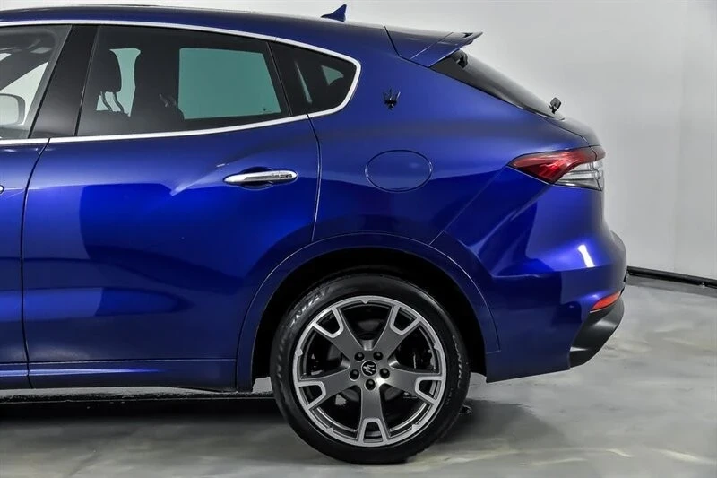 2023 Maserati Levante Modena - Image 8 of 21