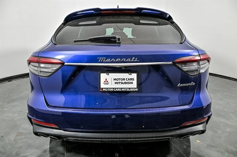 2023 Maserati Levante Modena - Image 8 of 31