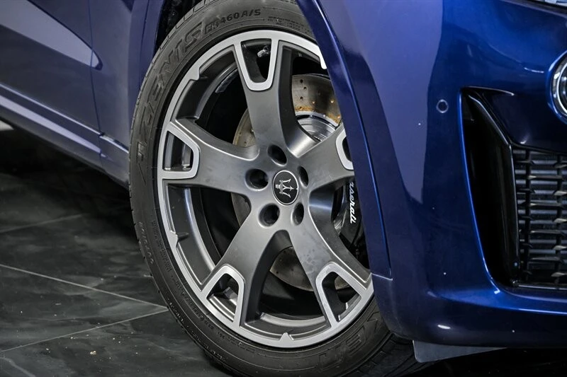 2023 Maserati Levante Modena - Image 3 of 31