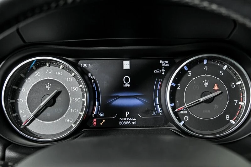 2023 Maserati Levante Modena - Image 22 of 31