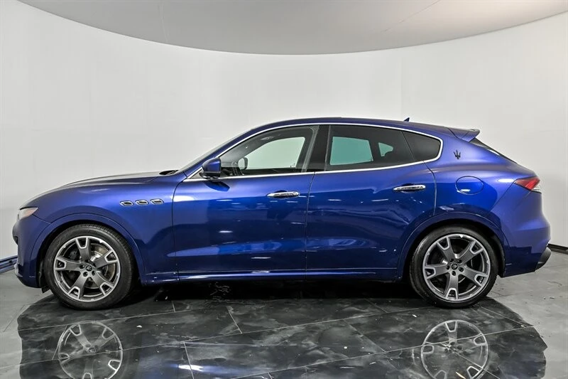 2023 Maserati Levante Modena - Image 6 of 31