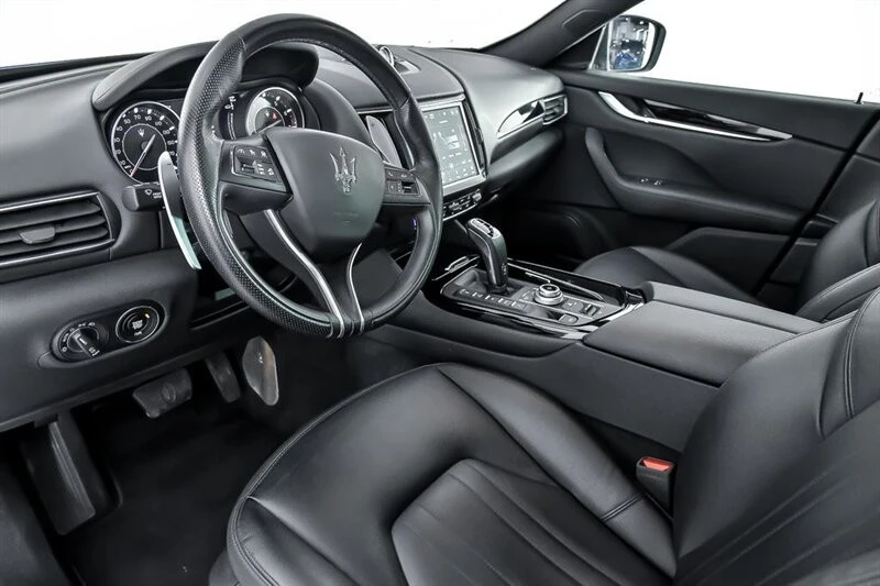 2023 Maserati Levante Modena - Image 19 of 21