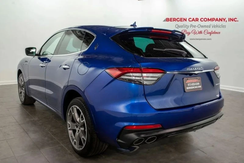 2023 Maserati Levante Modena - Image 11 of 12