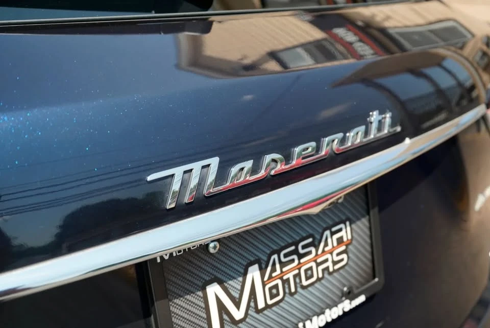 2023 Maserati Levante - Image 15 of 20