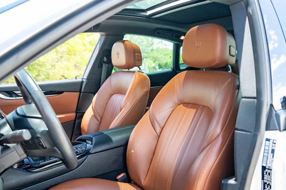 2023 Maserati Levante Modena - Image 2 of 20