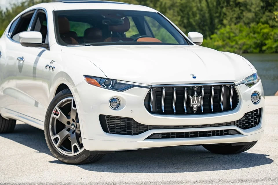 2023 Maserati Levante Modena - Image 6 of 20