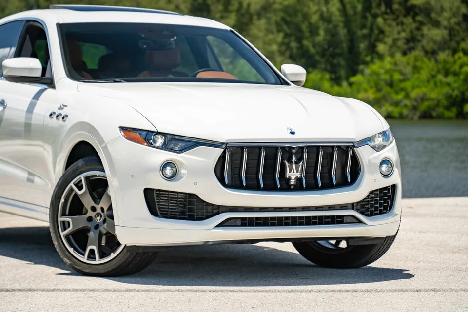 2023 Maserati Levante Modena - Image 9 of 20