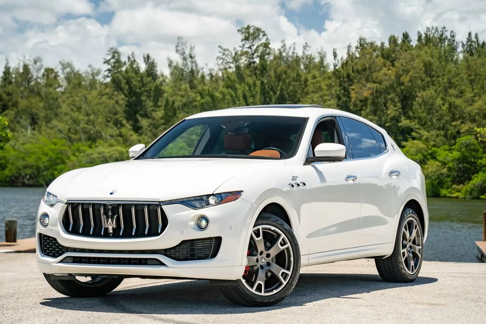 2023 Maserati Levante Modena - Image 16 of 20