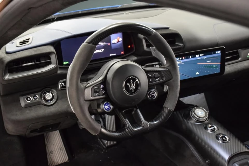 2023 Maserati MC20 - Image 12 of 20