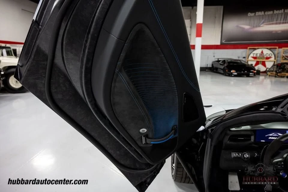 2023 Maserati MC20 - Image 13 of 20