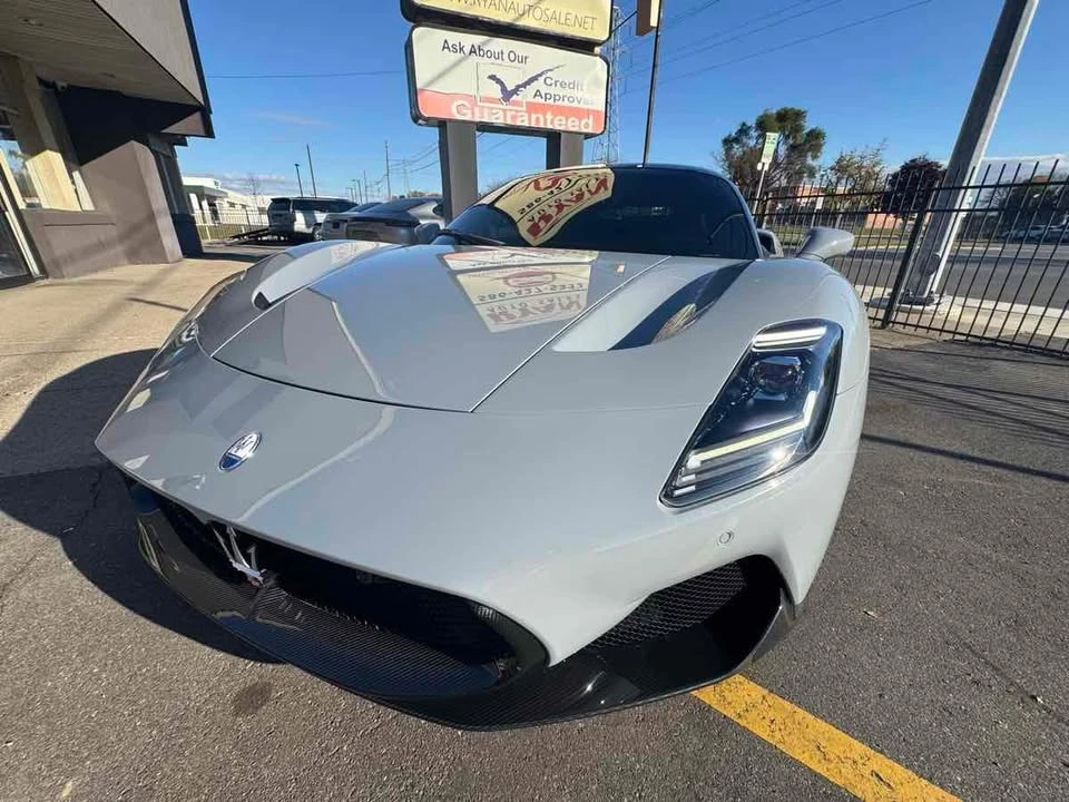 2023 Maserati MC20 - Image 11 of 20
