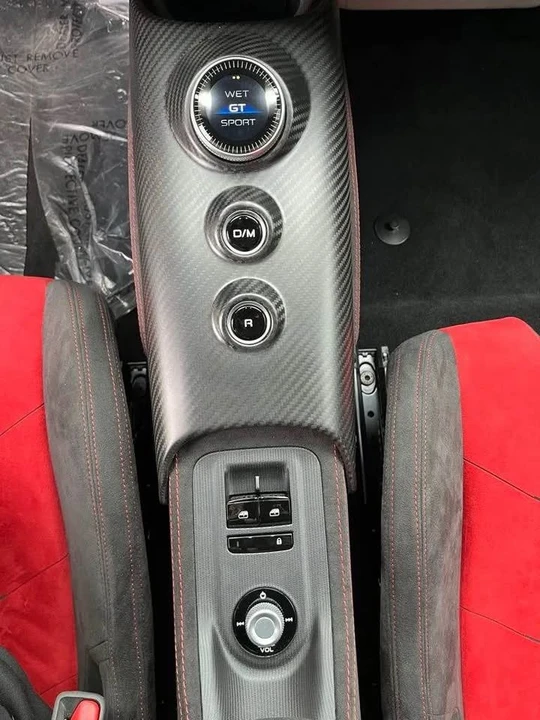 2023 Maserati MC20 - Image 11 of 12