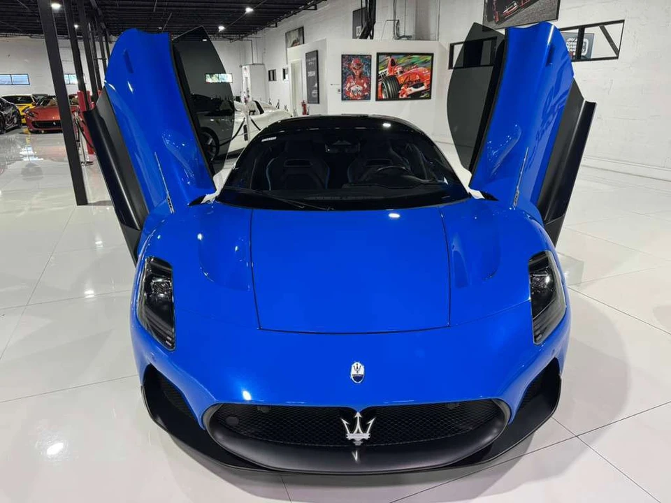 2023 Maserati MC20 - Image 10 of 12