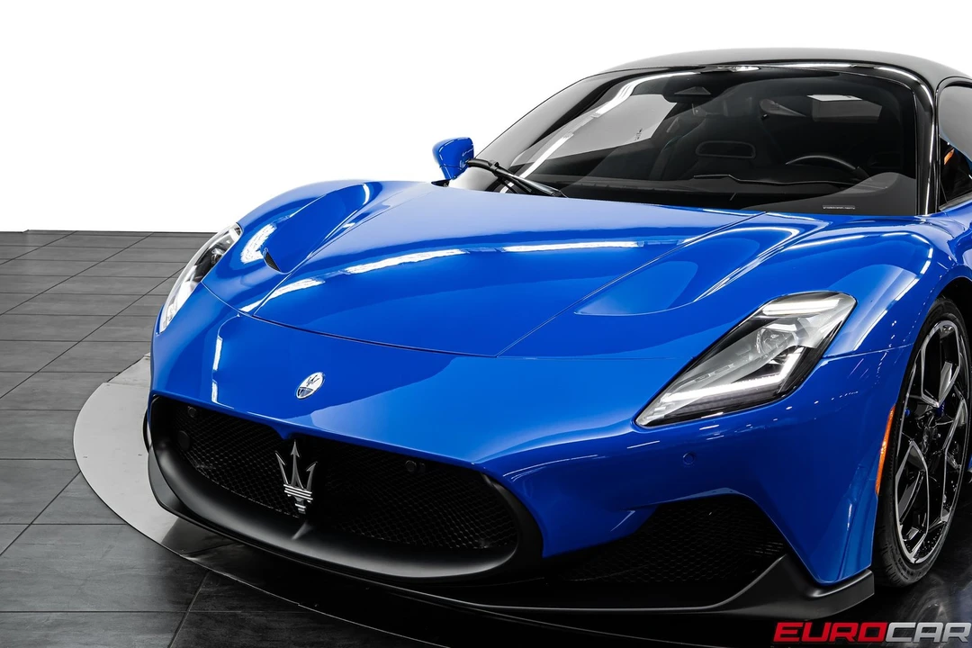 2023 Maserati MC20 - Image 14 of 31