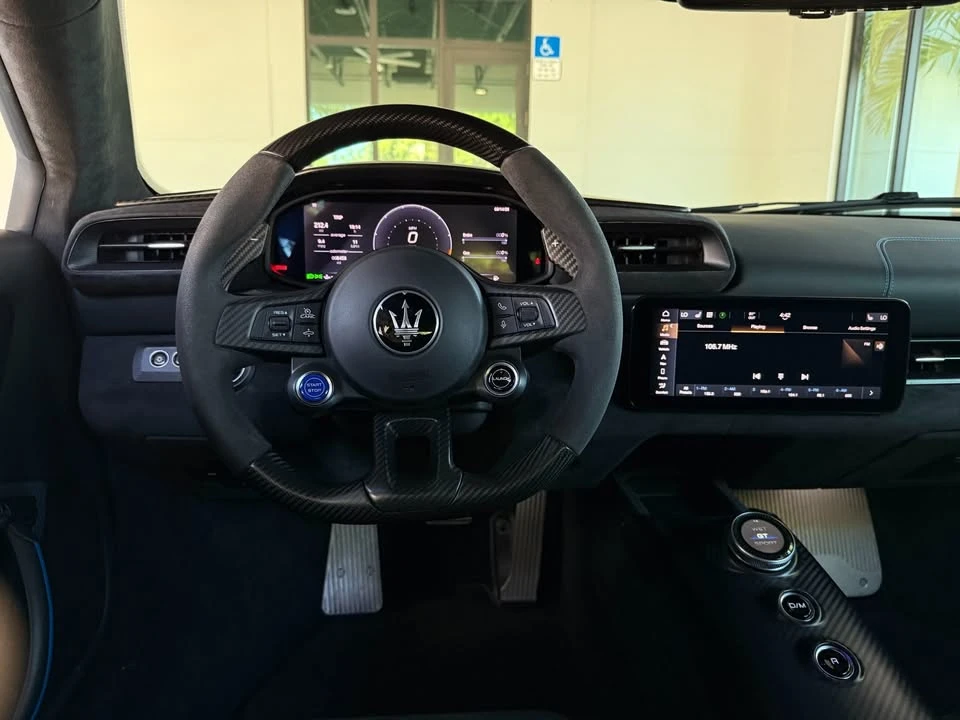 2023 Maserati MC20 - Image 14 of 17