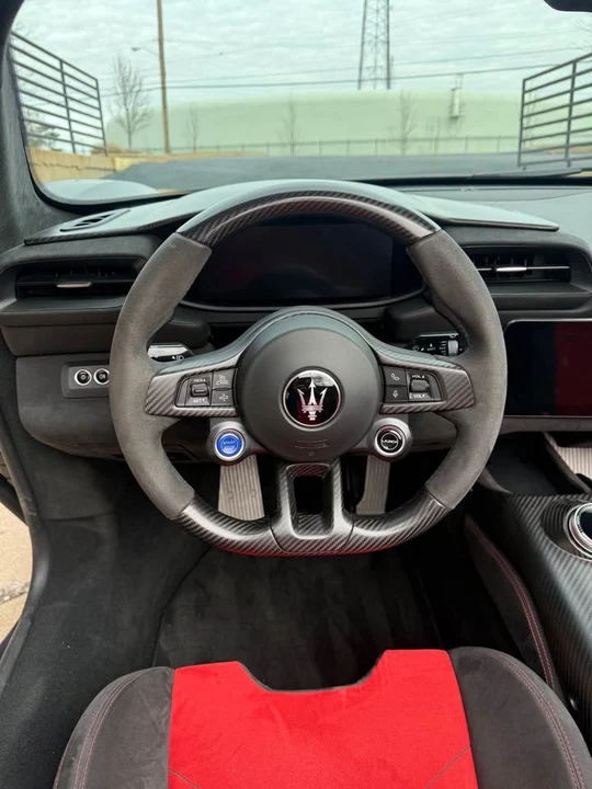 2023 Maserati MC20 Cielo - Image 16 of 16