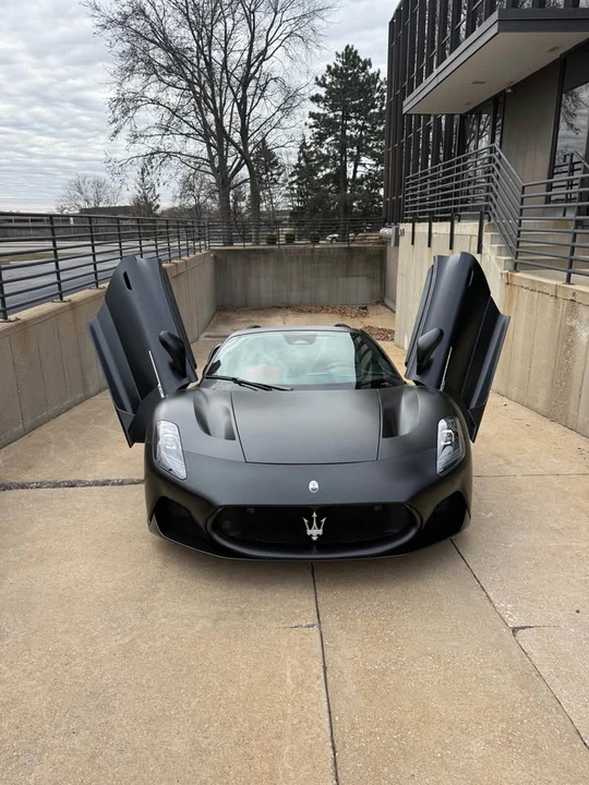 2023 Maserati MC20 Cielo - Image 3 of 16