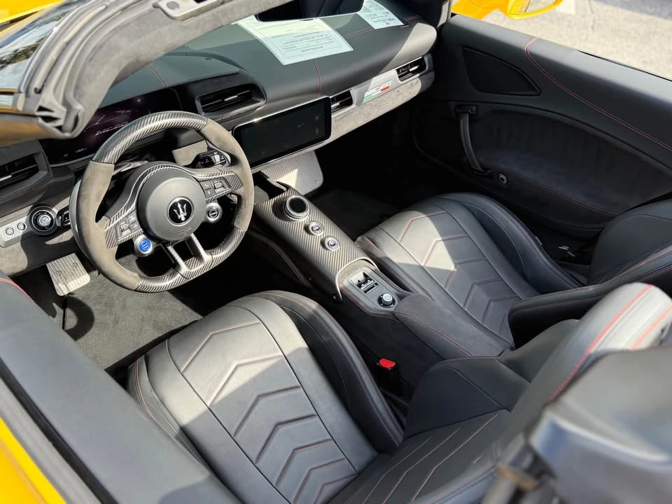 2023 Maserati MC20 Cielo - Image 8 of 11