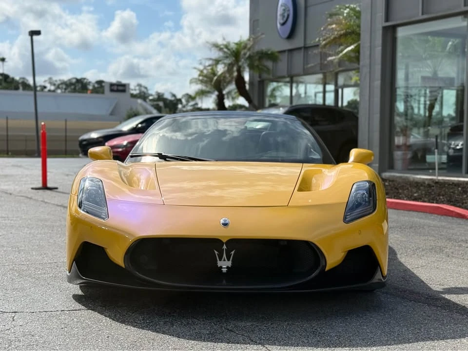 2023 Maserati MC20 Cielo - Image 2 of 11