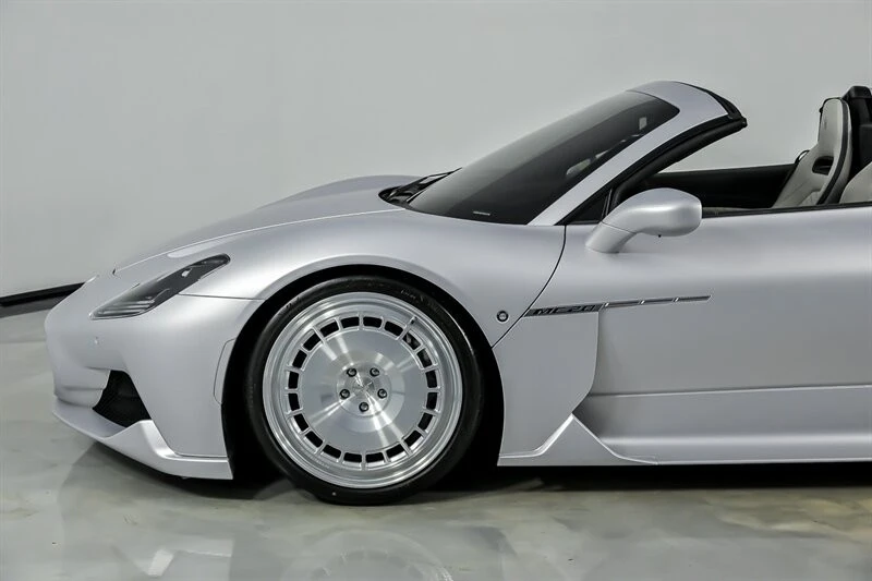 2023 Maserati MC20 Cielo - Image 7 of 31