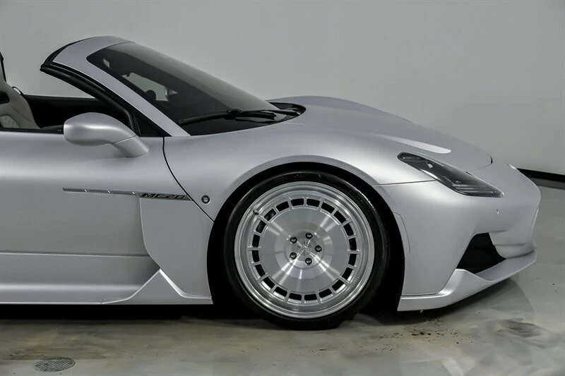 2023 Maserati MC20 Cielo - Image 15 of 31