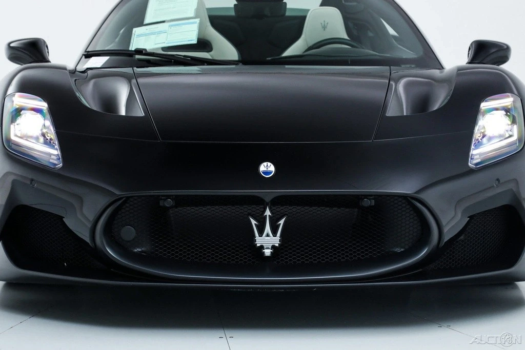 2023 Maserati MC20 Cielo - Image 12 of 21