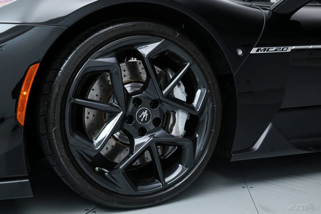 2023 Maserati MC20 Cielo - Image 16 of 21