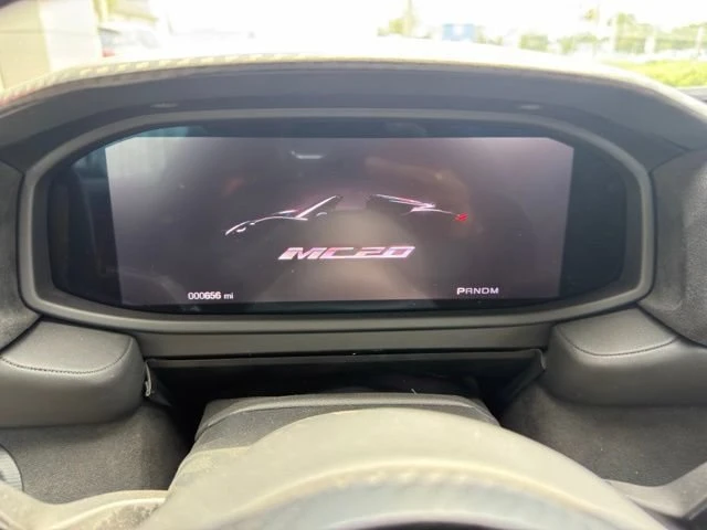 2023 Maserati MC20 Cielo - Image 11 of 19