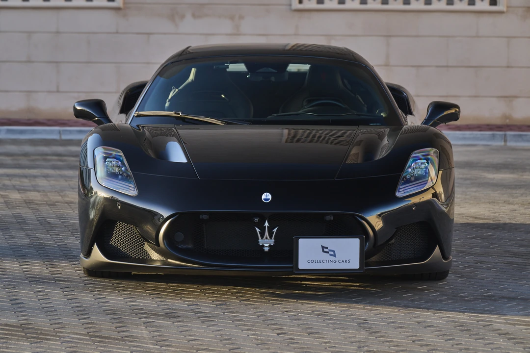 2023 Maserati MC20 Cielo - Image 2 of 31