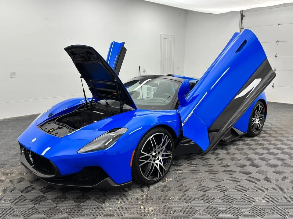 2023 Maserati MC20 Cielo - Image 15 of 20