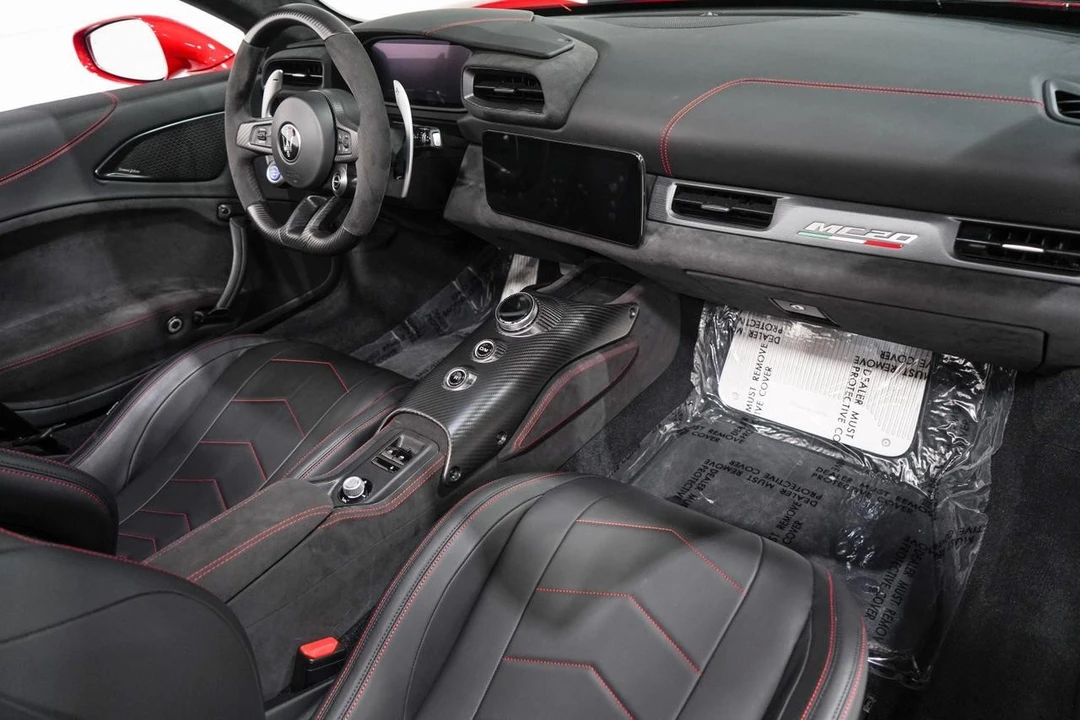 2023 Maserati MC20 Cielo - Image 17 of 21
