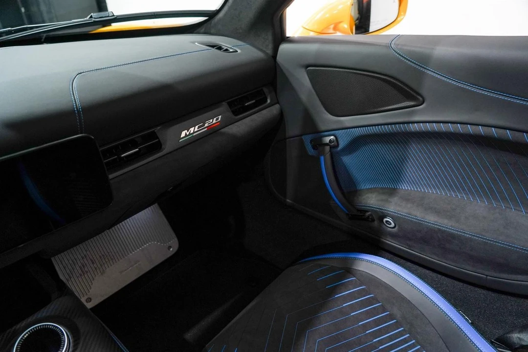 2023 Maserati MC20 Cielo - Image 15 of 21