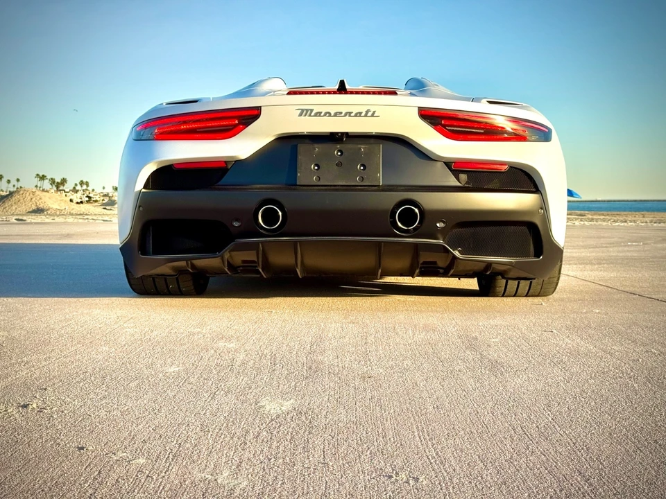 2023 Maserati MC20 Cielo - Image 10 of 31