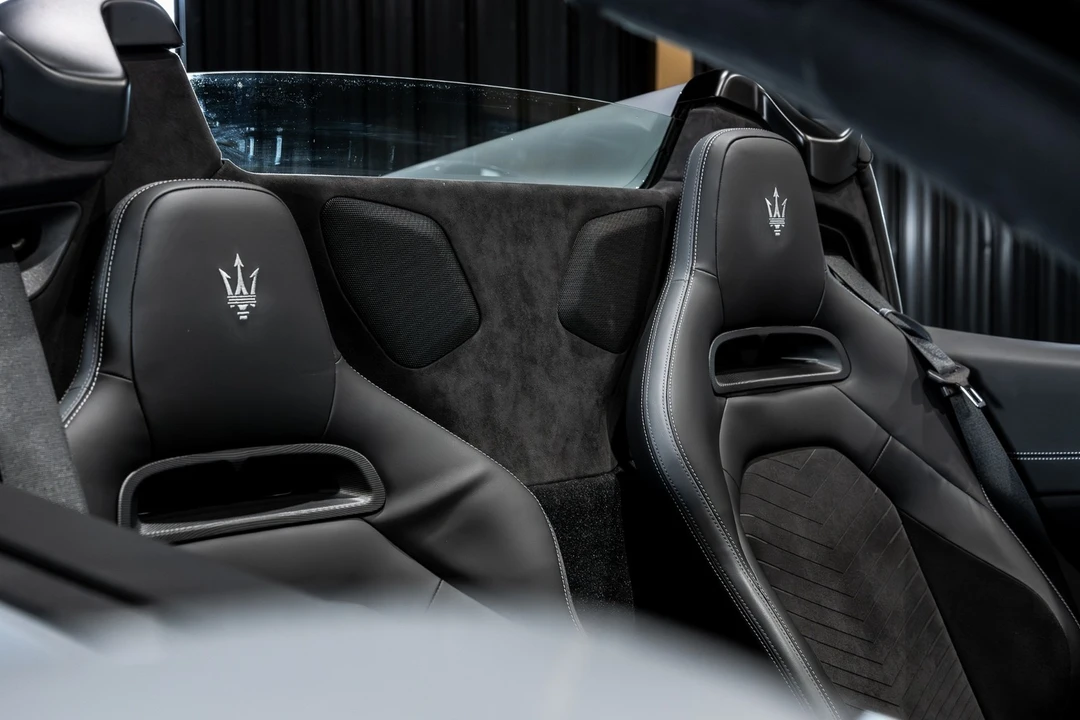 2023 Maserati MC20 Cielo - Image 15 of 31
