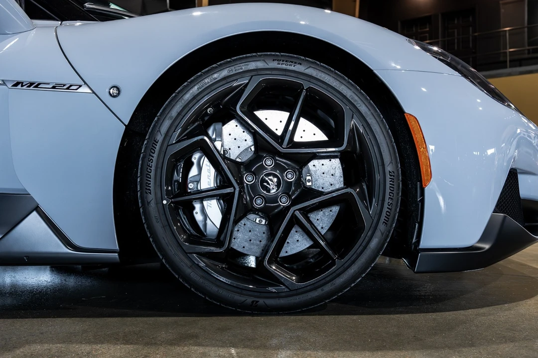 2023 Maserati MC20 Cielo - Image 25 of 31