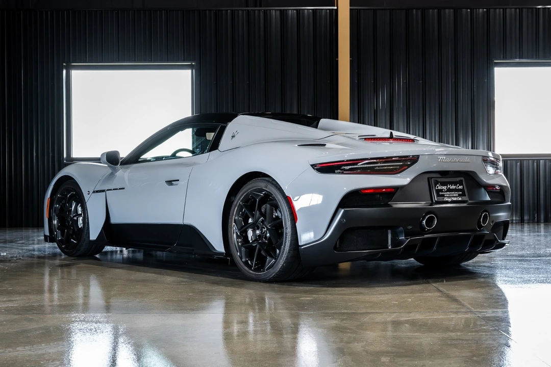 2023 Maserati MC20 Cielo - Image 7 of 31