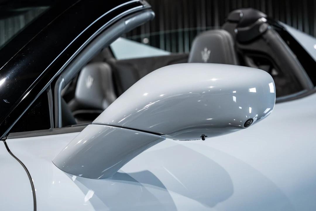2023 Maserati MC20 Cielo - Image 19 of 31
