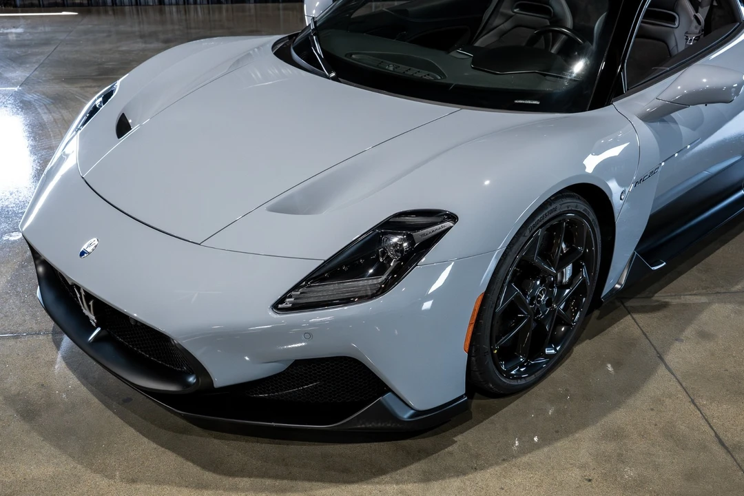 2023 Maserati MC20 Cielo - Image 11 of 31