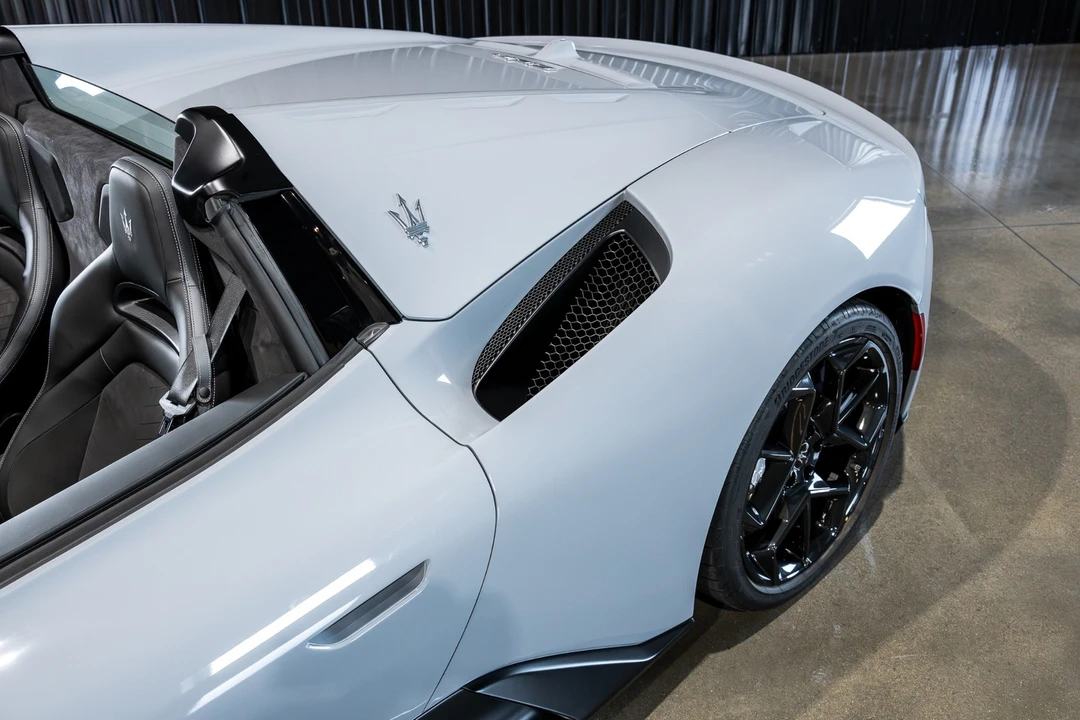 2023 Maserati MC20 Cielo - Image 26 of 31