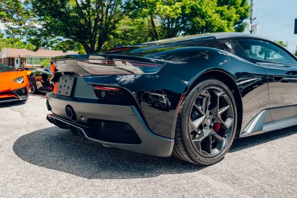 2023 Maserati MC20 - Image 9 of 18