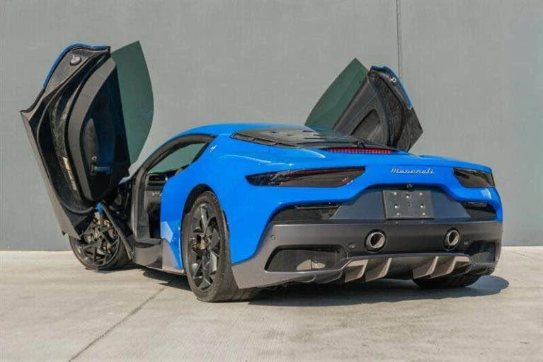 2023 Maserati MC20 - Image 2 of 6